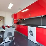 Feel At Home - Free Private Parking